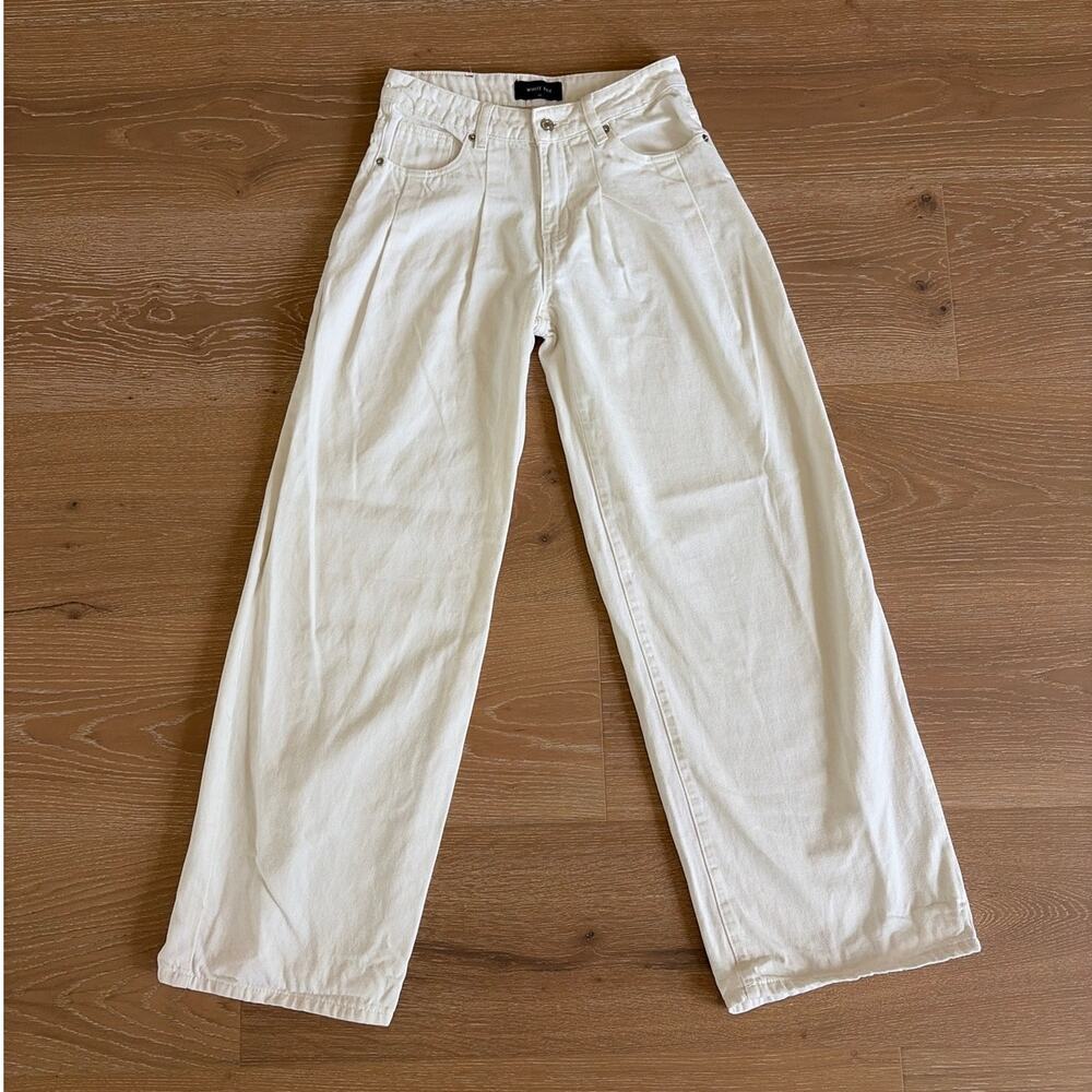 White Fox White Jeans Pleated Waist Size XS White